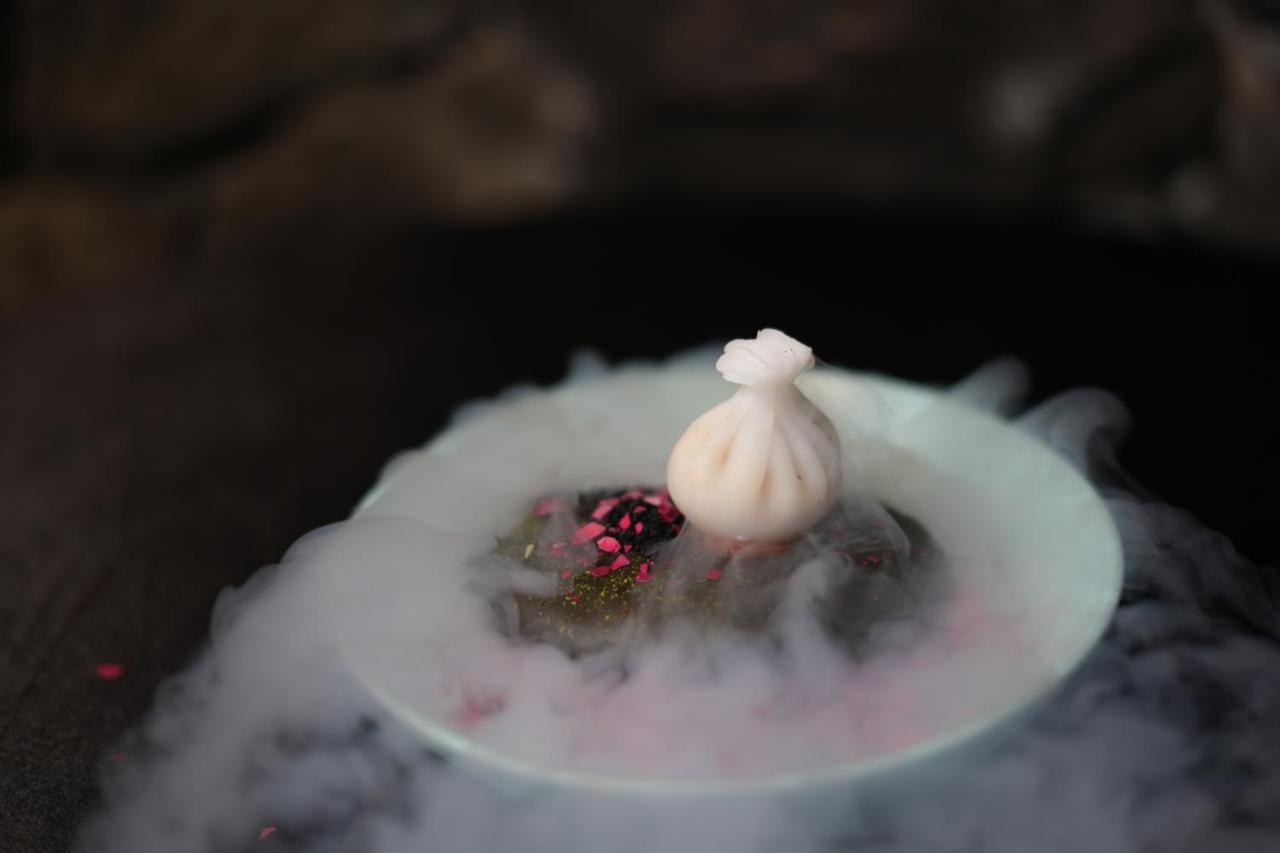 Radisson Resort And Spa Lonavala Kültér fotó A molecular gastronomy dish
