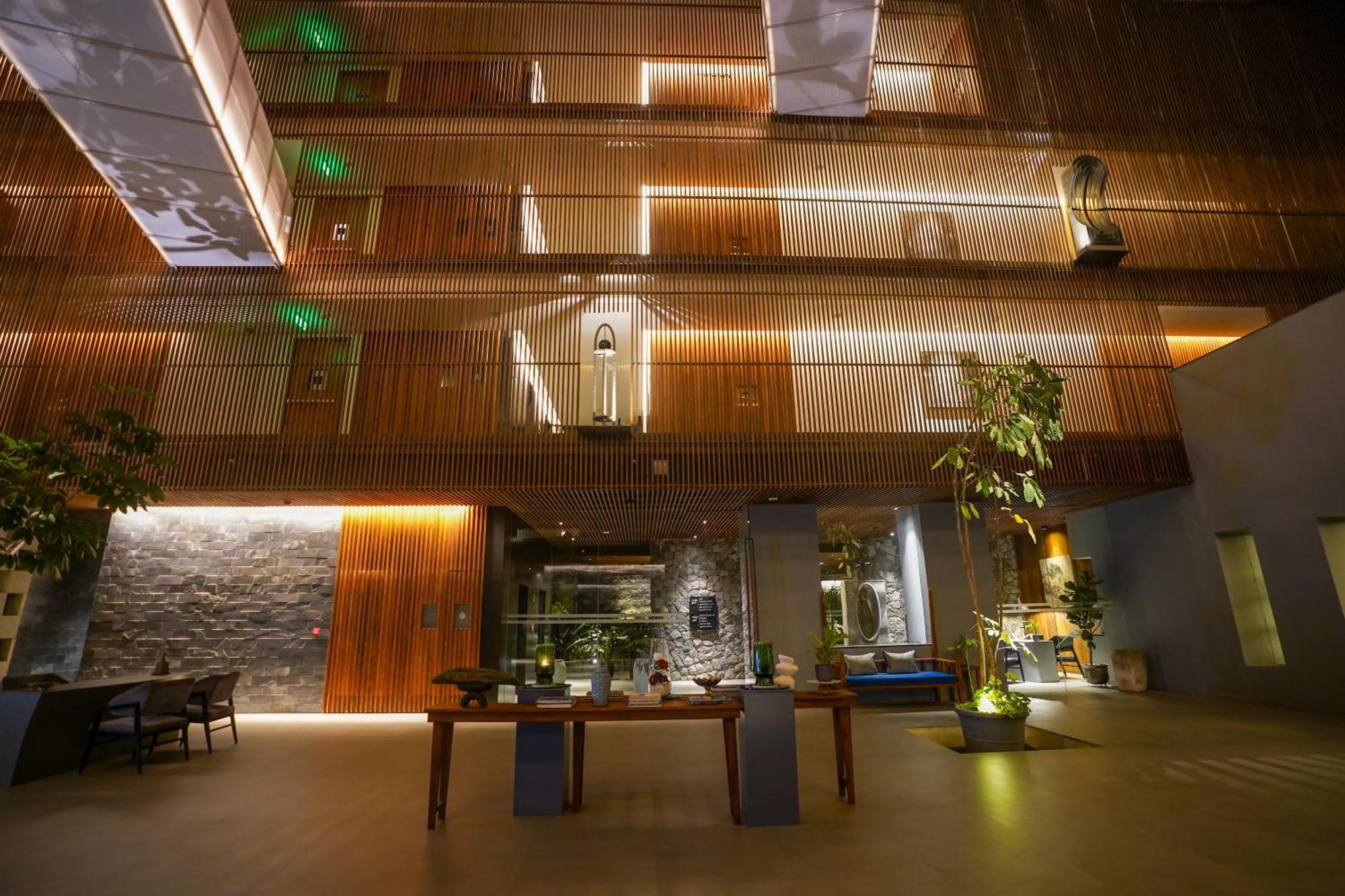 Radisson Resort And Spa Lonavala Kültér fotó Interior of the hotel